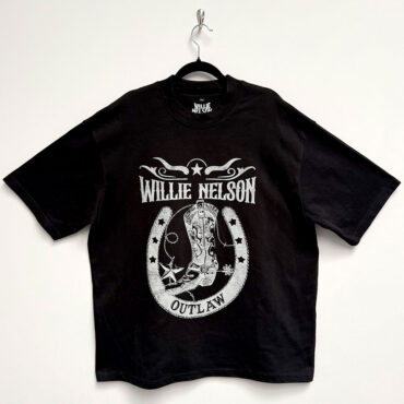 Willie Nelson Oversized Boxy T-Shirt: Outlaw (Black)